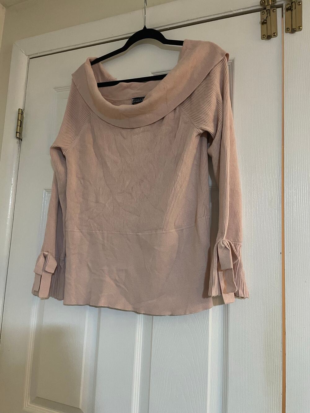 7th Ave. Pink long bell sleeve soft girl sweater size XL
